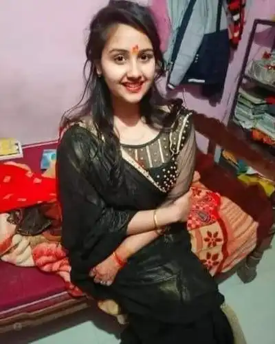 Rakhi Mehra
